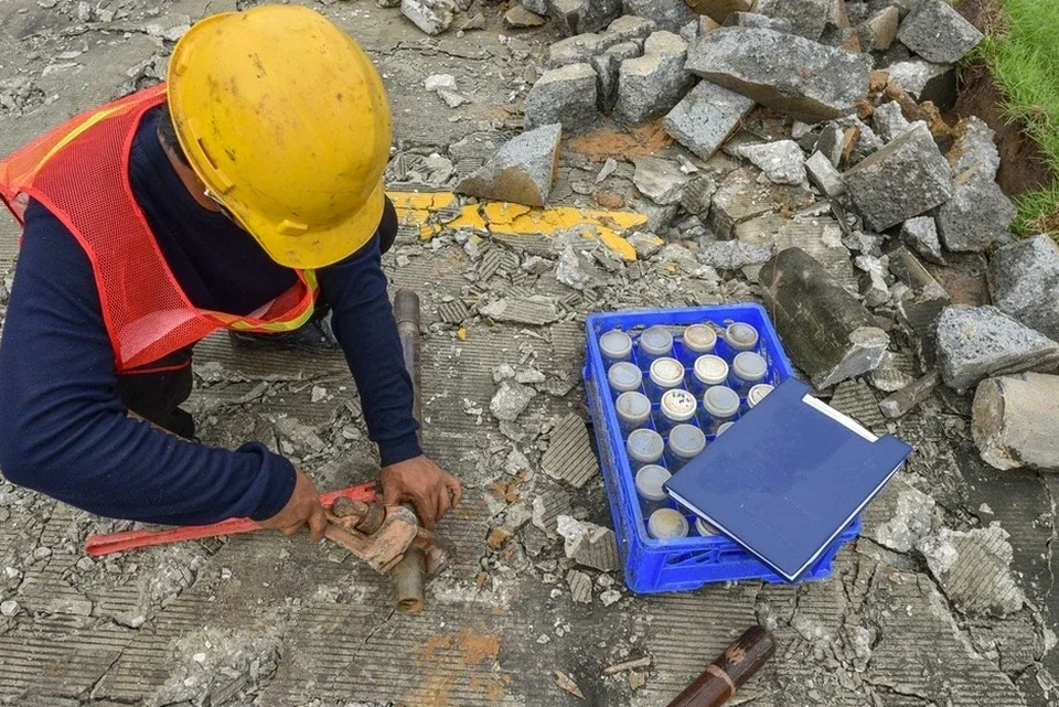 Límites de Atterberg en Madrid: Clasificación Precisa de Suelos Arcillosos